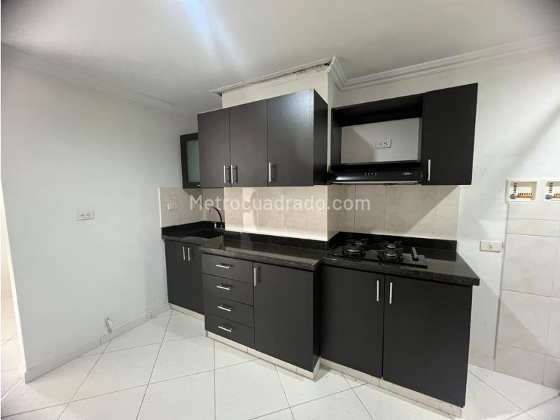 2BR Apartment in Calasanz (52 m²) - 2