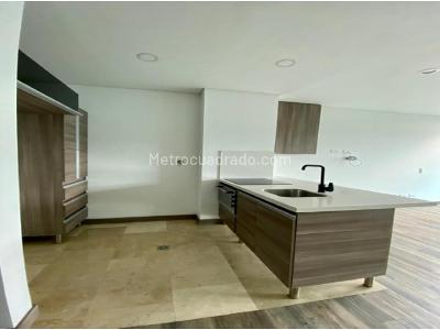 Apartamento de 2 alcobas en venta en Las Lomitas, Sabaneta, 48 m² · foto 3 de 17
