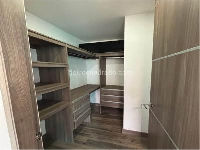 Apartamento de 2 alcobas en venta en Las Lomitas, Sabaneta, 48 m² · foto 6 de 17