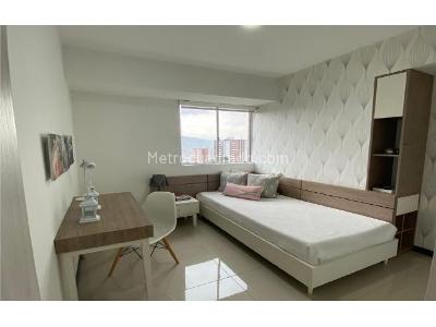 Apartamento de 3 alcobas en venta en Las Lomitas, Sabaneta, 89 m² · foto 4 de 20