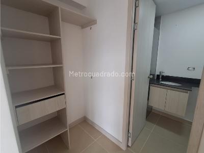 Apartamento de 3 alcobas en venta en Las Lomitas, Sabaneta, 89 m² · foto 14 de 20