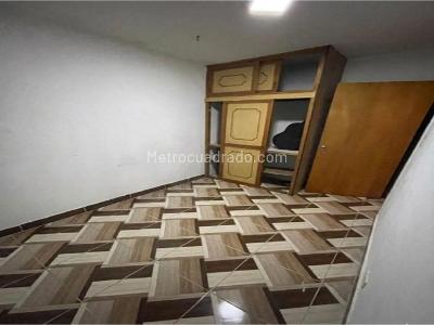 Casa de 4 alcobas en venta en Perez, Bello, 80 m² · foto 13 de 20