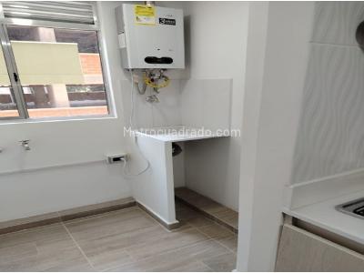 Apartamento de 3 alcobas en venta en Santa Ana, Bello, 55 m² · foto 2 de 20