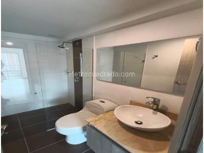 Apartamento de 1 alcoba en venta en Tres Esquinas, Sabaneta, 48 m² · foto 9 de 19