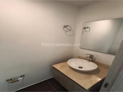 Apartamento de 1 alcoba en venta en Tres Esquinas, Sabaneta, 48 m² · foto 10 de 19