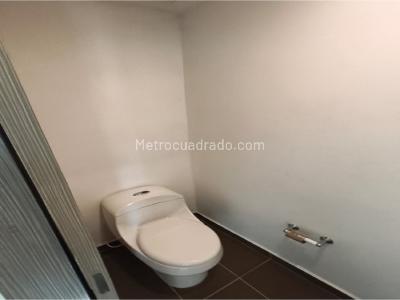 Apartamento de 1 alcoba en venta en Tres Esquinas, Sabaneta, 48 m² · foto 11 de 19