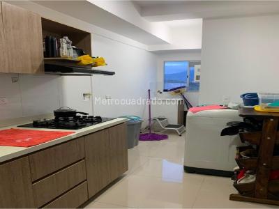 Apartamento de 3 alcobas en venta en La Navarra, Bello, 64 m² · foto 3 de 20