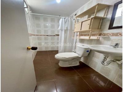 Casa de 4 alcobas en venta en Las Flores, Envigado, 106 m² · foto 8 de 20