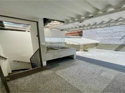 Casa de 4 alcobas en venta en Las Flores, Envigado, 106 m² · foto 10 de 20