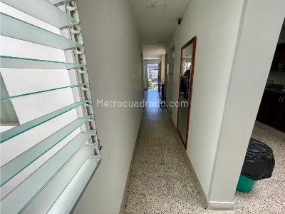 Casa de 4 alcobas en venta en Las Flores, Envigado, 106 m² · foto 16 de 20