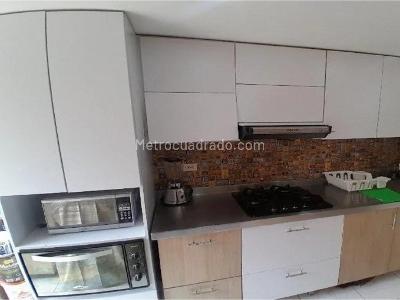 Apartamento de 2 alcobas en venta en Santa Ana, Bello, 74 m² · foto 2 de 20