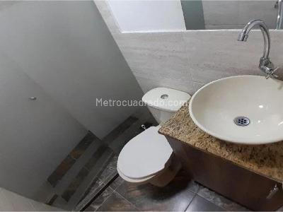 Apartamento de 2 alcobas en venta en Santa Ana, Bello, 74 m² · foto 13 de 20