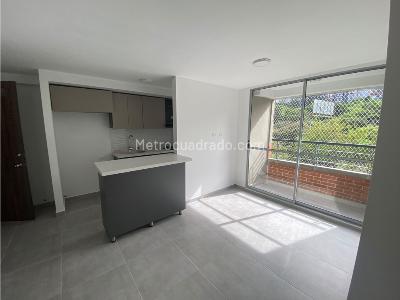 Apartamento de 3 alcobas en venta en Rincon Santos, Bello, 62 m² · foto 3 de 20