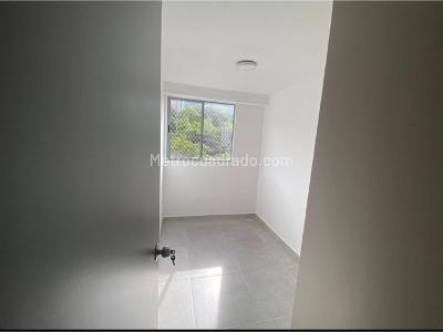 Apartamento de 3 alcobas en venta en Rincon Santos, Bello, 62 m² · foto 11 de 20