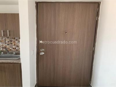 Apartamento de 3 alcobas en venta en Santa Ana, Bello, 61 m² · foto 8 de 20
