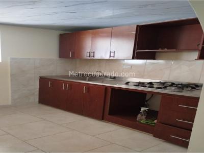 Casa de 3 alcobas en venta en Porvenir, Bello, 102 m² · foto 2 de 20