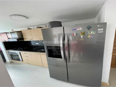 Apartamento de 3 alcobas en venta en Cañaveralejo, Sabaneta, 72 m² · foto 4 de 20