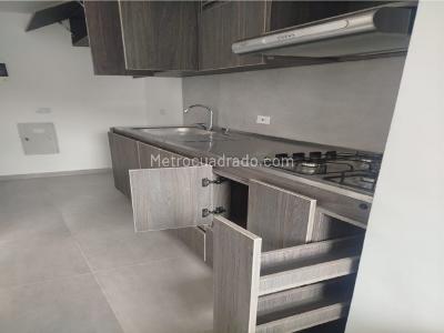Apartamento de 3 alcobas en venta en El Trapiche, Bello, 61 m² · foto 3 de 20