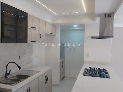 Apartamento de 2 alcobas en venta en Niquia, Bello, 55 m² · foto 2 de 20