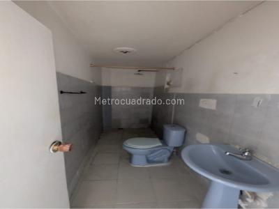Casa de 3 alcobas en venta en Carmelo, Bello, 93 m² · foto 14 de 20
