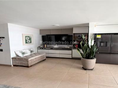 Apartamento de 3 alcobas en venta en Cumbres, Envigado, 81 m² · foto 9 de 20