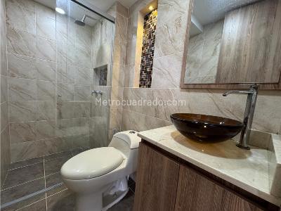 Apartamento de 3 alcobas en venta en Alcala, Bello, 56 m² · foto 10 de 20