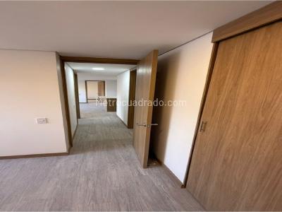 Apartamento de 3 alcobas en venta en Santa Ana, Bello, 71 m² · foto 3 de 20