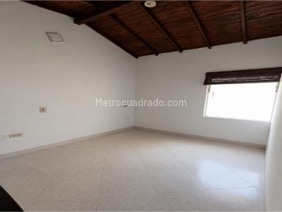 Casa de 4 alcobas en venta en La Florida, Bello, 97 m² · foto 5 de 20