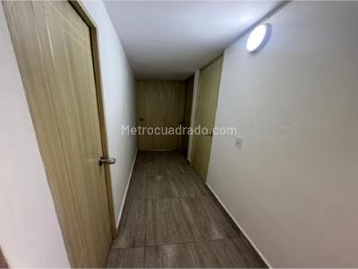Apartamento de 3 alcobas en venta en Riachuelos, Bello, 60 m² · foto 11 de 20