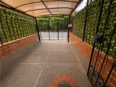 Casa de 3 alcobas en venta en La Florida, Bello, 100 m² · foto 4 de 13