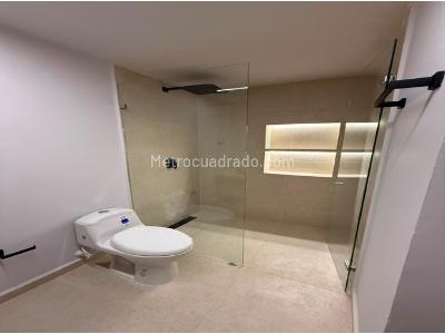 Apartamento de 2 alcobas en venta en San Jose, Sabaneta, 87 m² · foto 13 de 20
