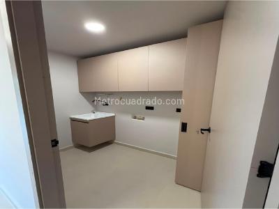 Apartamento de 2 alcobas en venta en San Jose, Sabaneta, 87 m² · foto 15 de 20