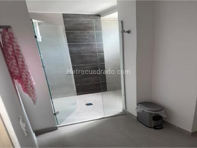 Apartamento de 2 alcobas en venta en Las Granias, Bello, 92 m² · foto 7 de 20