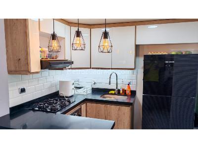 Apartamento de 3 alcobas en venta en San Jose, Sabaneta, 57 m² · foto 4 de 20