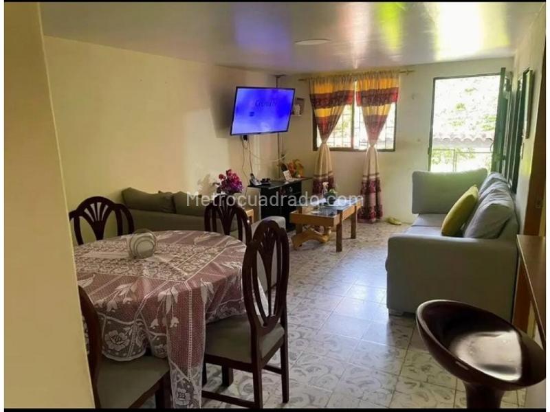 Casa – Bello, Mesa - Vista 2