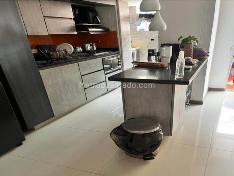 Piso – Bello - Vista 3