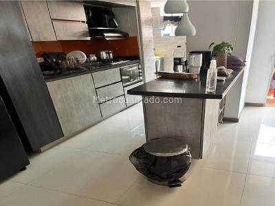 Apartamento de 3 alcobas en venta en Santa Ana, Bello, 61 m² · foto 2 de 20