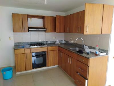 Apartamento de 3 alcobas en venta en Aves Marias, Sabaneta, 93 m² · foto 4 de 20