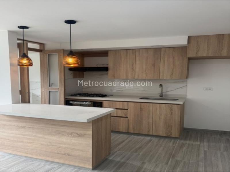 Piso – Bello - Vista 2