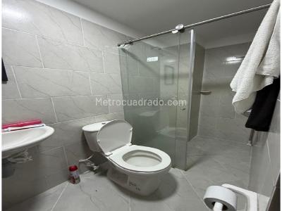 Apartamento en venta en Uribe Angel, Envigado · foto 6 de 18