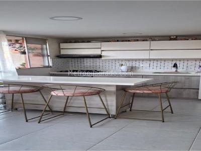Apartamento en venta en Fatima, Itagüí · foto 2 de 9