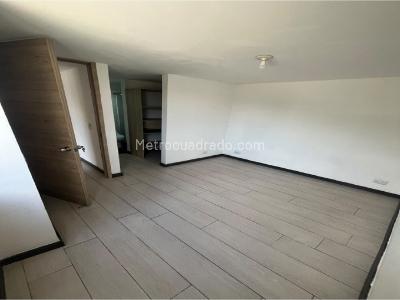 Apartamento de 3 alcobas en venta en Valadares, Bello, 62 m² · foto 17 de 20