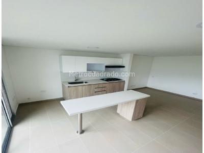 Apartamento de 3 alcobas en venta en San Jose, Sabaneta, 67 m² · foto 3 de 19