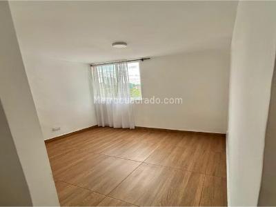 Apartamento de 3 alcobas en venta en Maria Auxiliadora, Sabaneta, 50 m² · foto 8 de 20