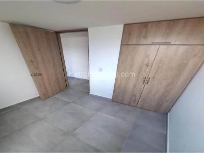 Apartamento de 3 alcobas en venta en Villa Aventura, Itagüí, 55 m² · foto 11 de 18
