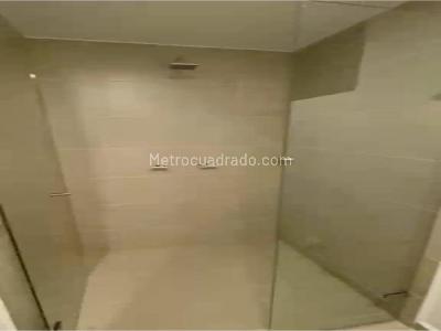 Apartamento de 2 alcobas en venta en Niquia, Bello, 62 m² · foto 12 de 18