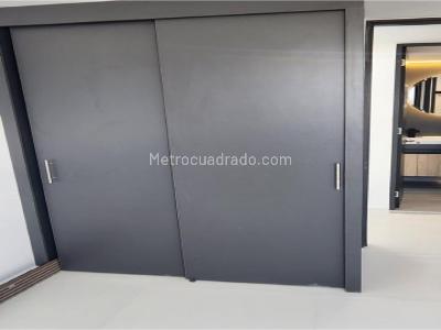 Apartamento de 2 alcobas en venta en Madera, Bello, 43 m² · foto 4 de 18