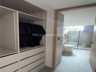 Apartamento de 3 alcobas en venta en Amazonia, Bello, 94 m² · foto 7 de 20