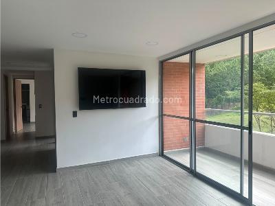 Apartamento de 3 alcobas en venta en Amazonia, Bello, 94 m² · foto 15 de 20
