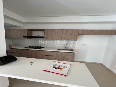 Apartamento de 3 alcobas en venta en La Navarra, Bello, 80 m² · foto 4 de 19